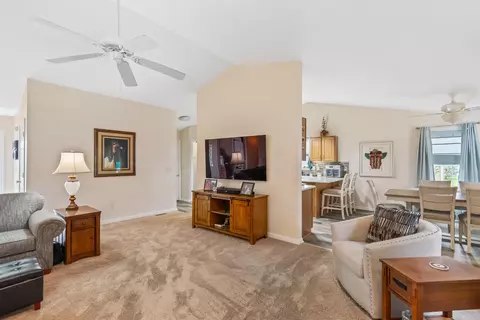 Living - 2535 Gast Dr, Prospect, OH 43342 photo 4 of 5