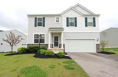 928 Burtwood Rd, Pataskala, OH 43062