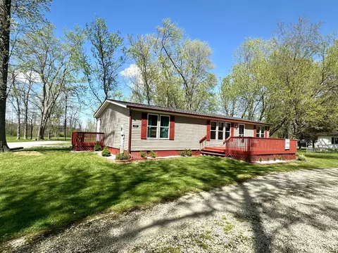 Exterior - 4011 Walnut Rd, Hebron, OH 43025 photo 6 of 9
