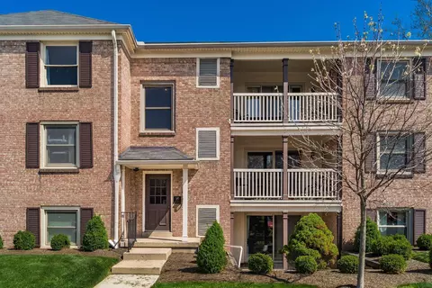 892 Chatham Ln #G, Columbus, OH 43221