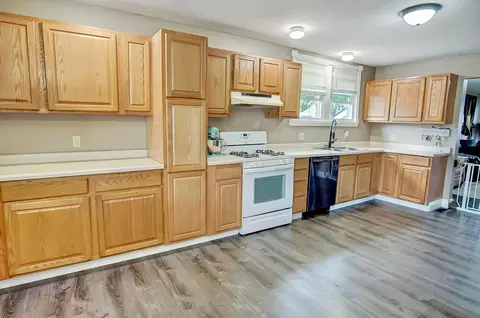 Kitchen - 428 6th St, Philo, OH 43771 photo 1 of 4