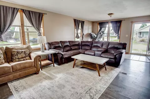 Living - 428 6th St, Philo, OH 43771 photo 2 of 3