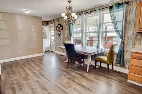 Dining - 428 6th St, Philo, OH 43771 photo 1 of 2