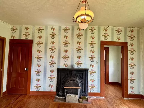 Living - 2190 Rosedale Rd, Irwin, OH 43029 photo 2 of 3