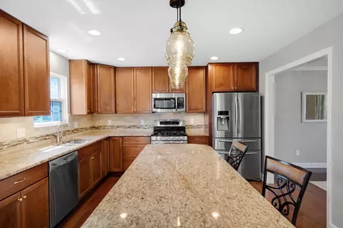 Kitchen - 6121 Brigids Close Dr, Dublin, OH 43017 photo 3 of 5