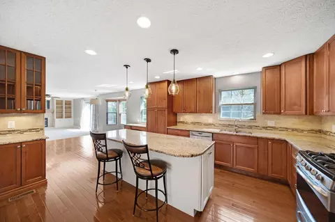 Kitchen - 6121 Brigids Close Dr, Dublin, OH 43017 photo 1 of 5