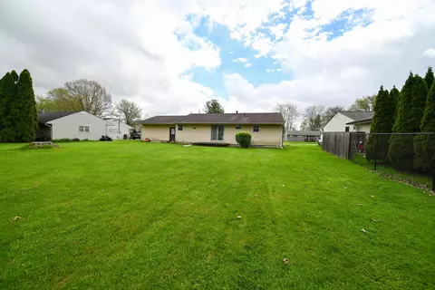 Exterior - 1220 Arbor Ln, Marion, OH 43302 photo 13 of 22