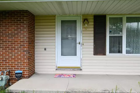 Exterior - 1220 Arbor Ln, Marion, OH 43302 photo 21 of 22