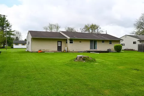 Exterior - 1220 Arbor Ln, Marion, OH 43302 photo 15 of 22