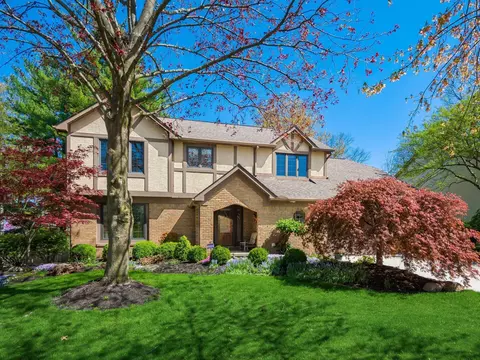 527 Deer Run Ct, Westerville, OH 43081