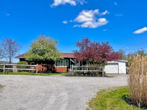 15685 Wooster Rd, Mount Vernon, OH 43050