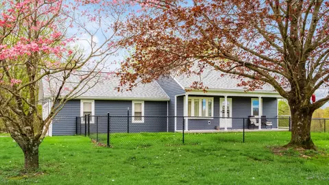 2480 Archer Ln, Zanesville, OH 43701