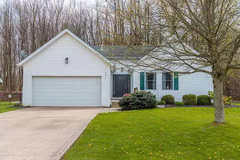 1931 August Dr, Ontario, OH 44906