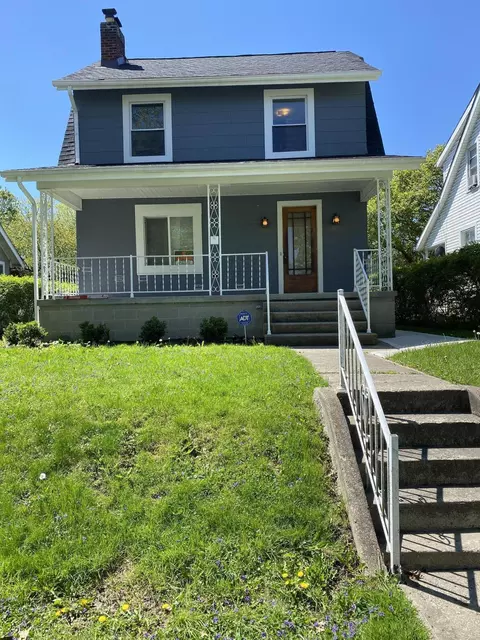 689 S Eureka Ave, Columbus, OH 43204