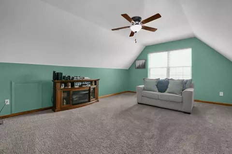 Living - 508 Sycamore Ct, Marion, OH 43302 photo 3 of 3
