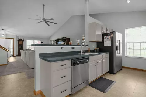 Kitchen - 508 Sycamore Ct, Marion, OH 43302 photo 1 of 3