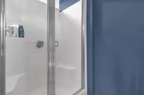 Bath - 508 Sycamore Ct, Marion, OH 43302 photo 3 of 4