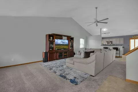 Living - 508 Sycamore Ct, Marion, OH 43302 photo 1 of 3