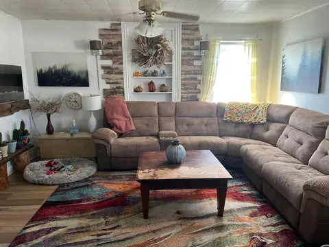 501 E Franklin St, Circleville, OH 43113 photo 7