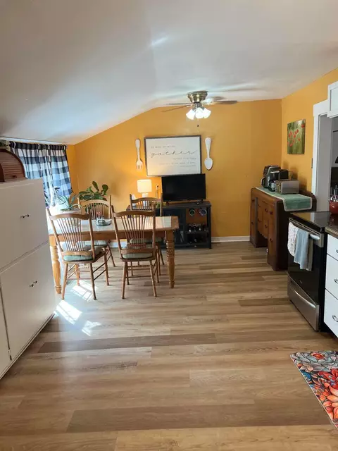 501 E Franklin St, Circleville, OH 43113 photo 10