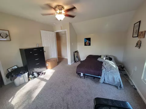 Bedroom - 614 S Scioto St, Circleville, OH 43113 photo 3 of 5