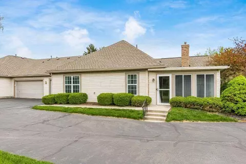 7 Broad Pointe Pl #7, Columbus, OH 43213