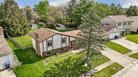 5696 Greendale Dr, Galloway, OH 43119