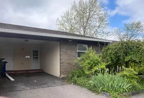 1253 Woodbrook Cir W, Columbus, OH 43223