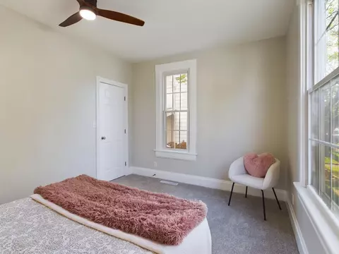 Bedroom - 658 E Chestnut St, Lancaster, OH 43130 photo 3 of 8