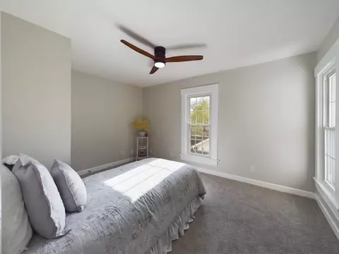 Bedroom - 658 E Chestnut St, Lancaster, OH 43130 photo 7 of 8