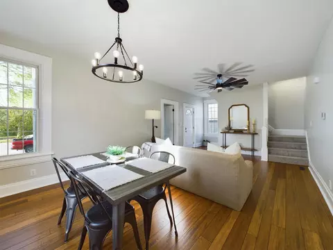 Dining - 658 E Chestnut St, Lancaster, OH 43130 photo 2 of 3