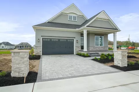 7027 Highland Ln, Dublin, OH 43017