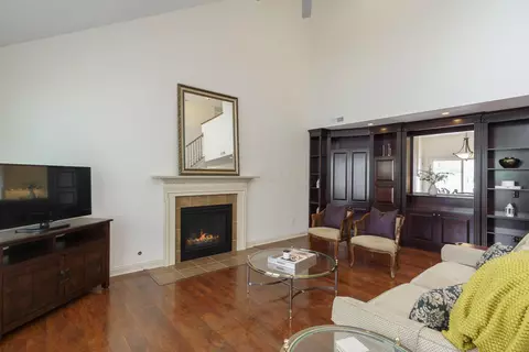 Living - 1073 Eberton Ave, Blacklick, OH 43004 photo 1 of 3
