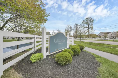 6264 Stonewalk Ln #29, New Albany, OH 43054