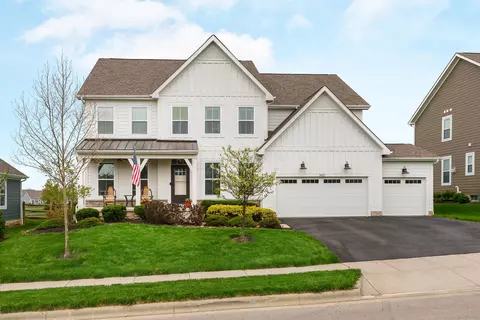 2607 Clemton Park E, Blacklick, OH 43004