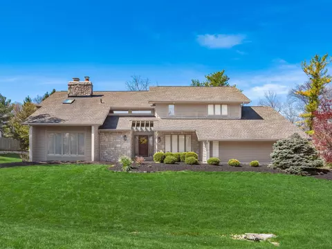 3459 Hidden Meadow Ct, Lewis Center, OH 43035