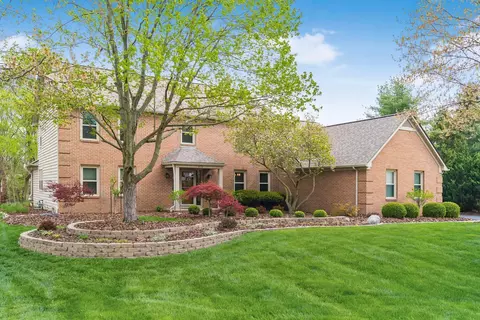 672 Broadsworth Ct, Powell, OH 43065
