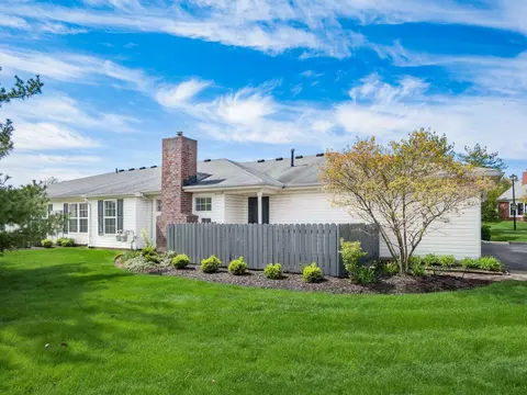 8317 Greyhawk Cir, Columbus, OH 43240