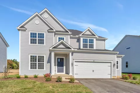 80 Maple Crest Dr, Lewis Center, OH 43035