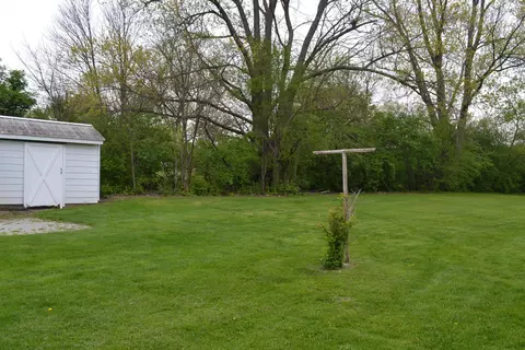 Exterior - 2782 Arthur Rd, Springfield, OH 45502 photo 8 of 10