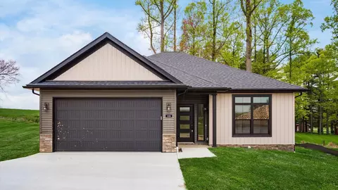3486 Jamestown Dr #C2, Zanesville, OH 43701
