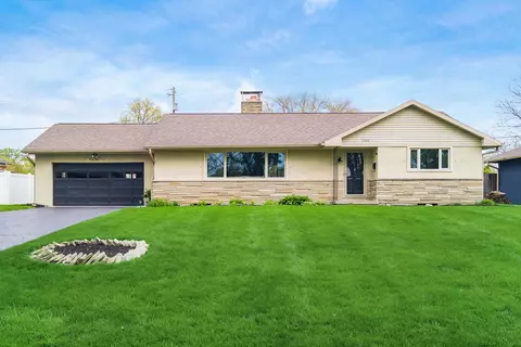 3306 Colchester Rd, Columbus, OH 43221