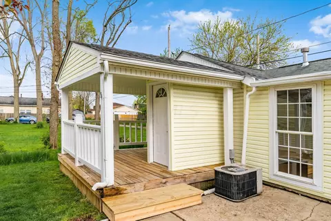 94 Benfield Ave, Columbus, OH 43207