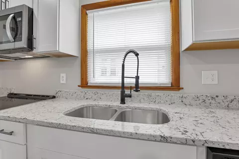 Kitchen - 1424 E Main St, Lancaster, OH 43130 photo 5 of 5