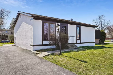 2465 Bethesda Ave, Columbus, OH 43219