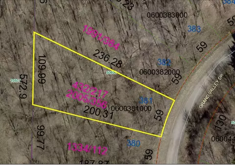 622 Grand Valley Dr, Howard, OH 43028