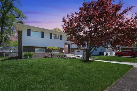1790 Jason Dr, Columbus, OH 43227