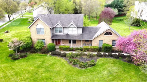 290 Longford Dr, Granville, OH 43023