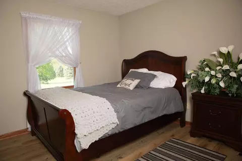 Bedroom - 8857 Ringgold Fairfield Rd, Circleville, OH 43113 photo 3 of 3