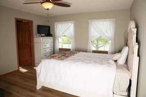Bedroom - 8857 Ringgold Fairfield Rd, Circleville, OH 43113 photo 1 of 3